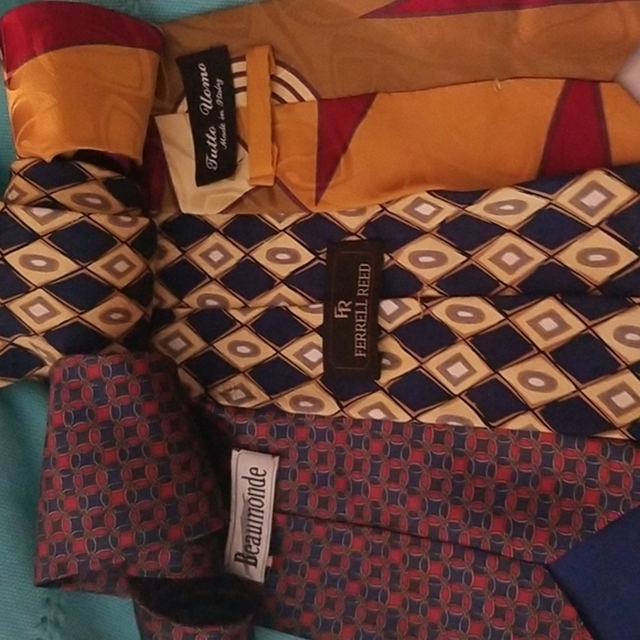 Tie Bundle - Picture 6 of 10